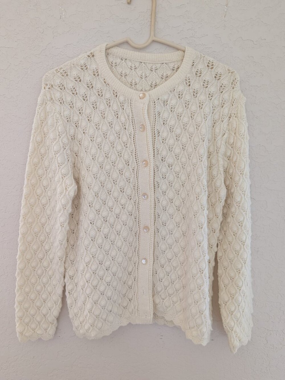 Vintage Granny Chunky Knit Cardigan Pearlescent Buttons
